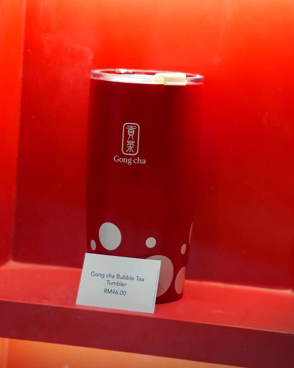 Gong Cha Biscoff Milk Tea with signature pearls