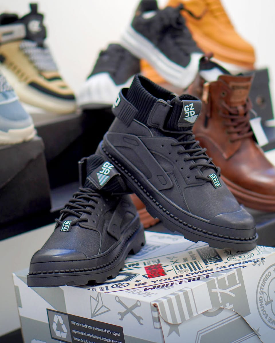 Nervehunter store display