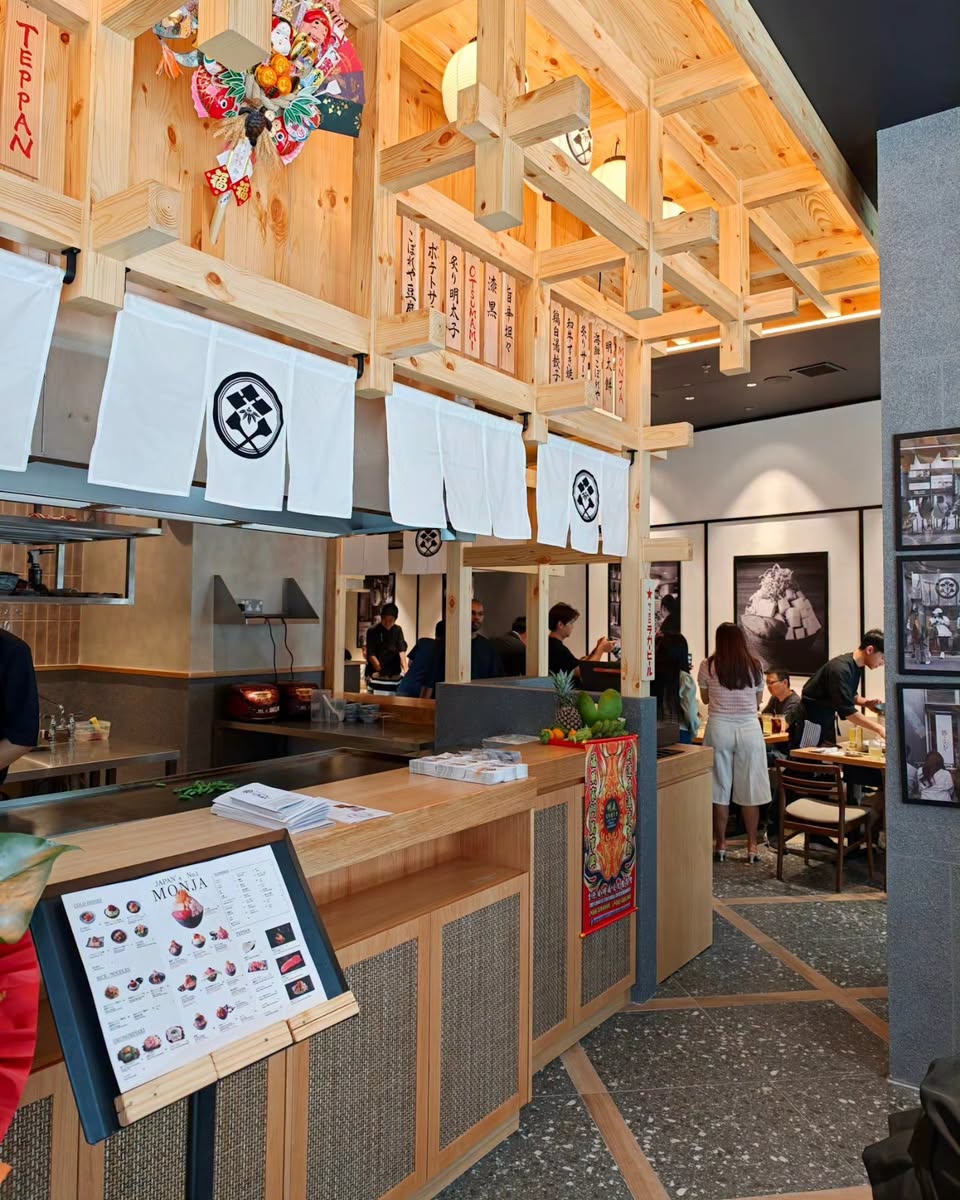 Dining experience at Tsukishima Monja Koboreya