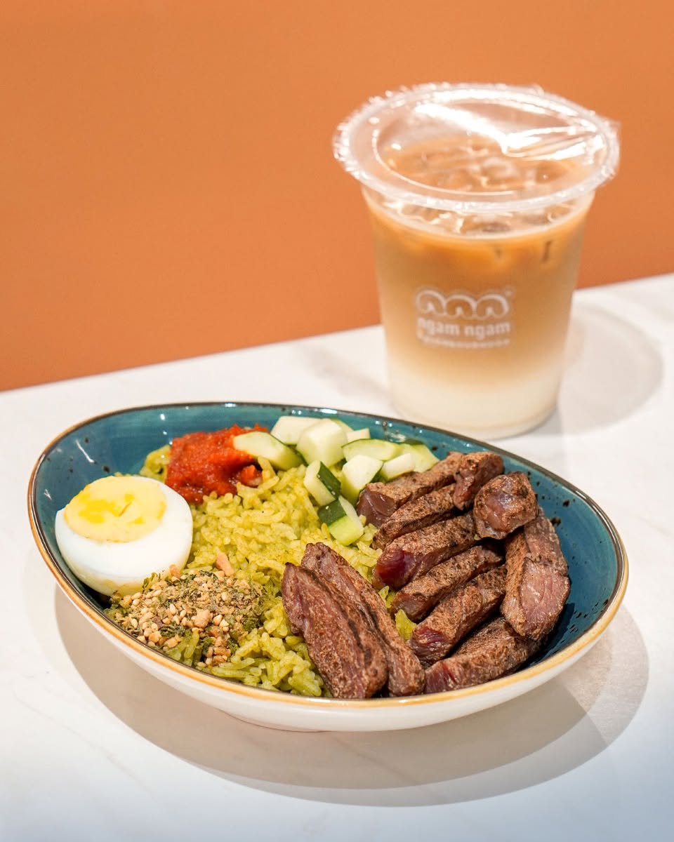 The vibrant atmosphere of Ngam Ngam Neighbourhood's new location