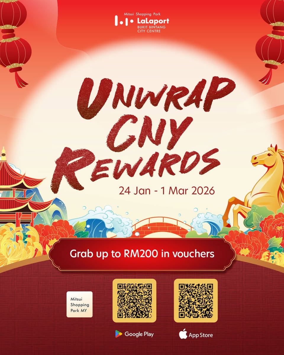 Shoppers enjoying the seasonal rewards at LaLaport BBCC