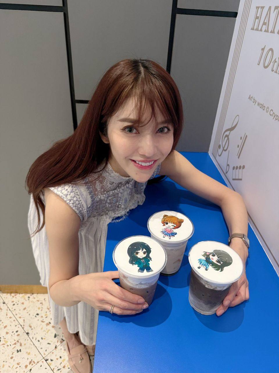 Scenes from the Love Live! 10th Anniversary Autograph Session