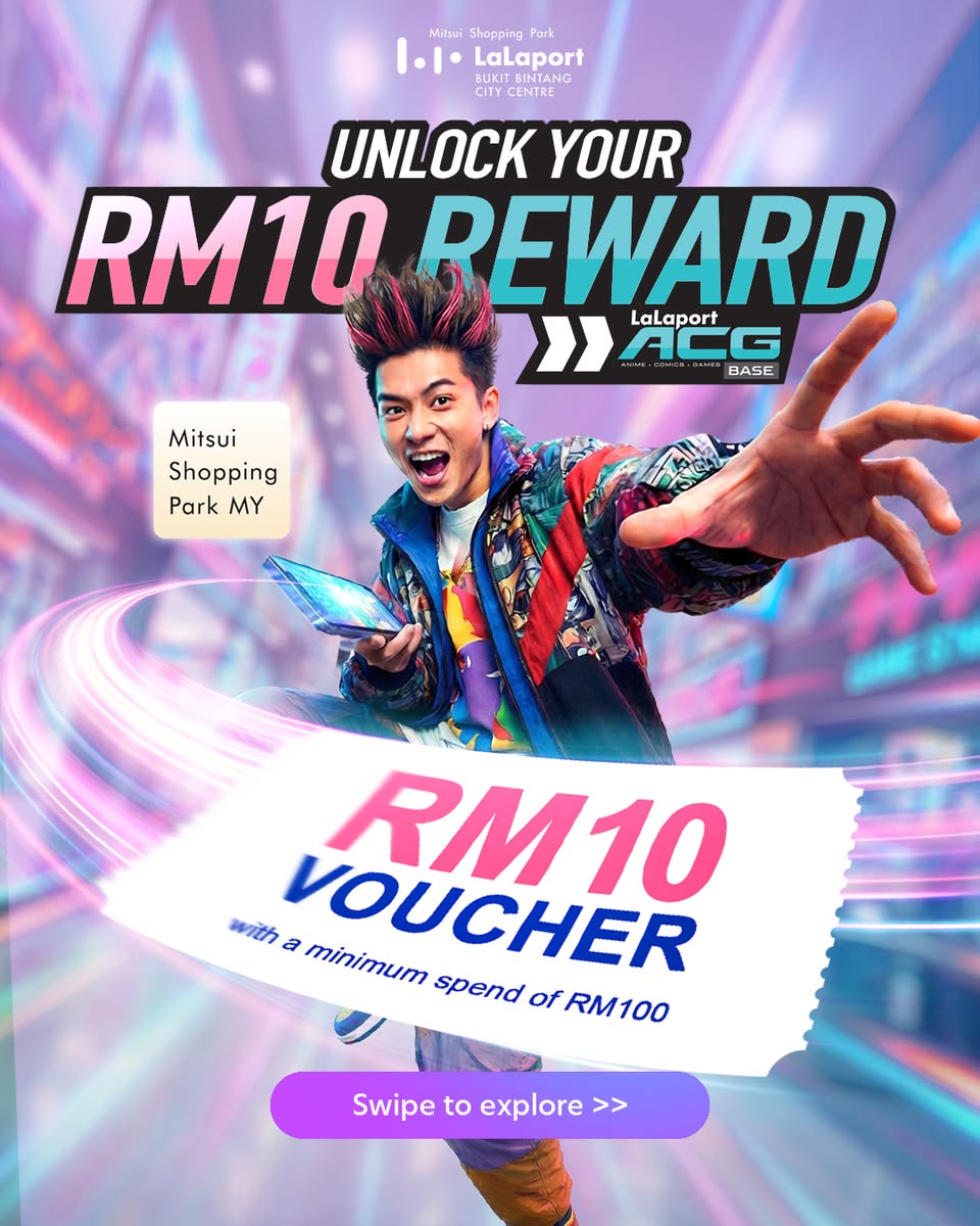 Collectors browsing the latest arrivals at LaLaport BBCC