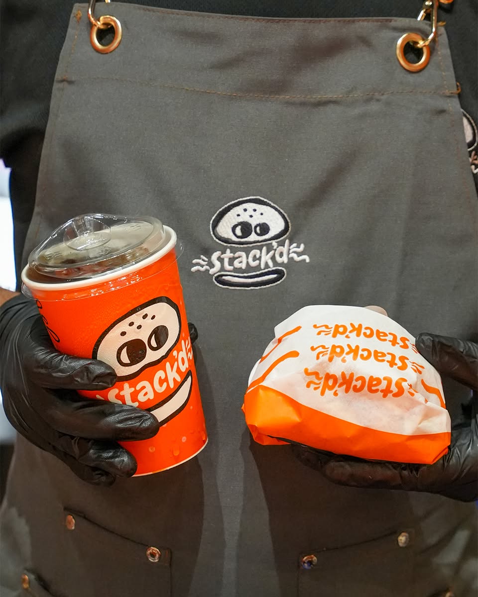 The vibrant dining atmosphere at LaLaport BBCC