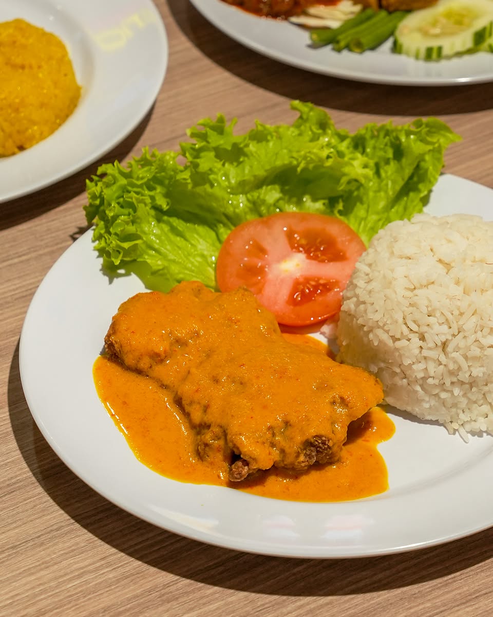 A close-up of the flavorful Ayam Goreng Warisan