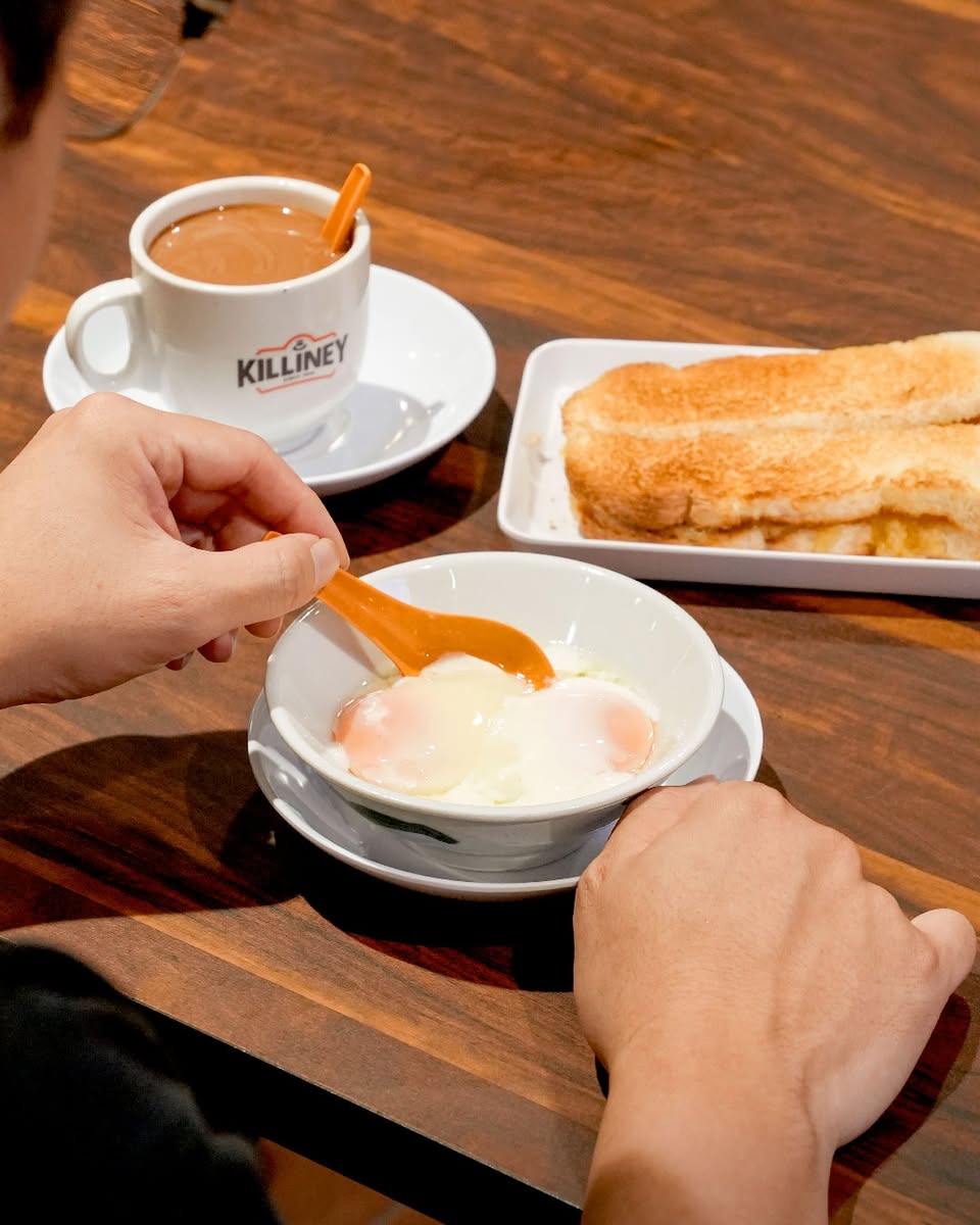 Rich and aromatic traditional Hainanese coffee