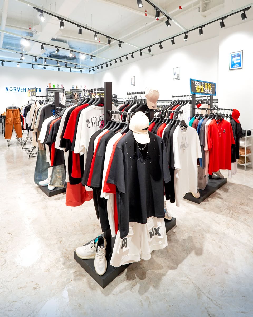 Nervehunter store display