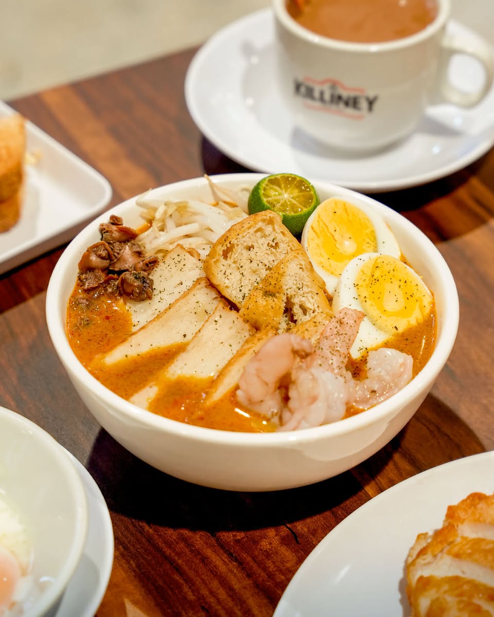 A warm and hearty bowl of authentic Singaporean curry