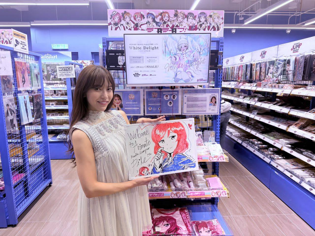 Scenes from the Love Live! 10th Anniversary Autograph Session