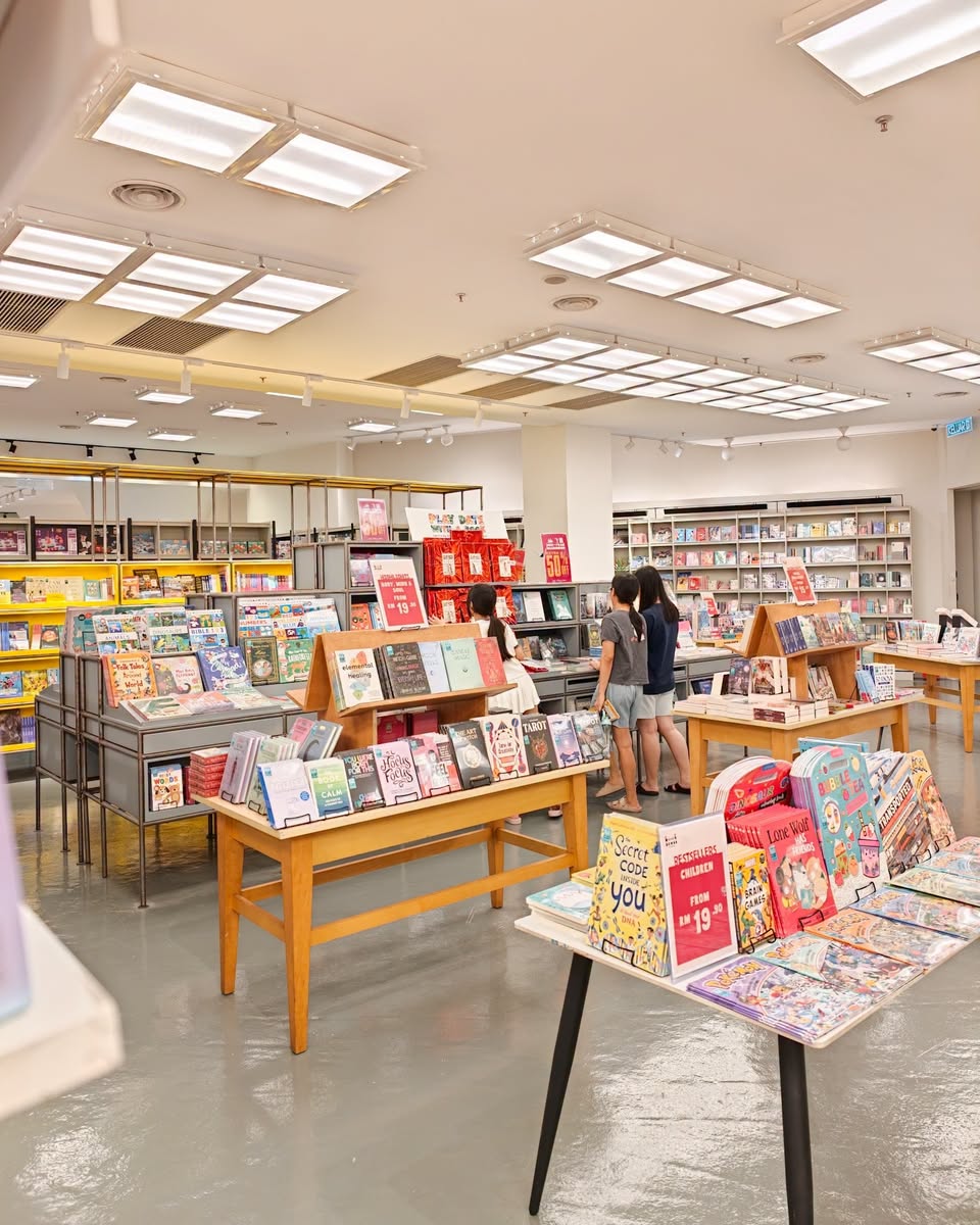 Book display with 19% discount at BookXcess