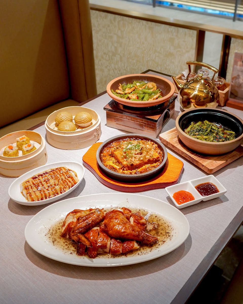 A delicious plate of freshly made dim sum at LèTen Dim Sum.