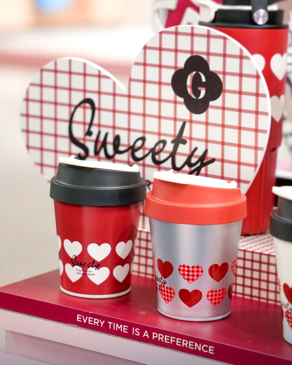 GOOM Pop-up event display showcasing streetwear fashion