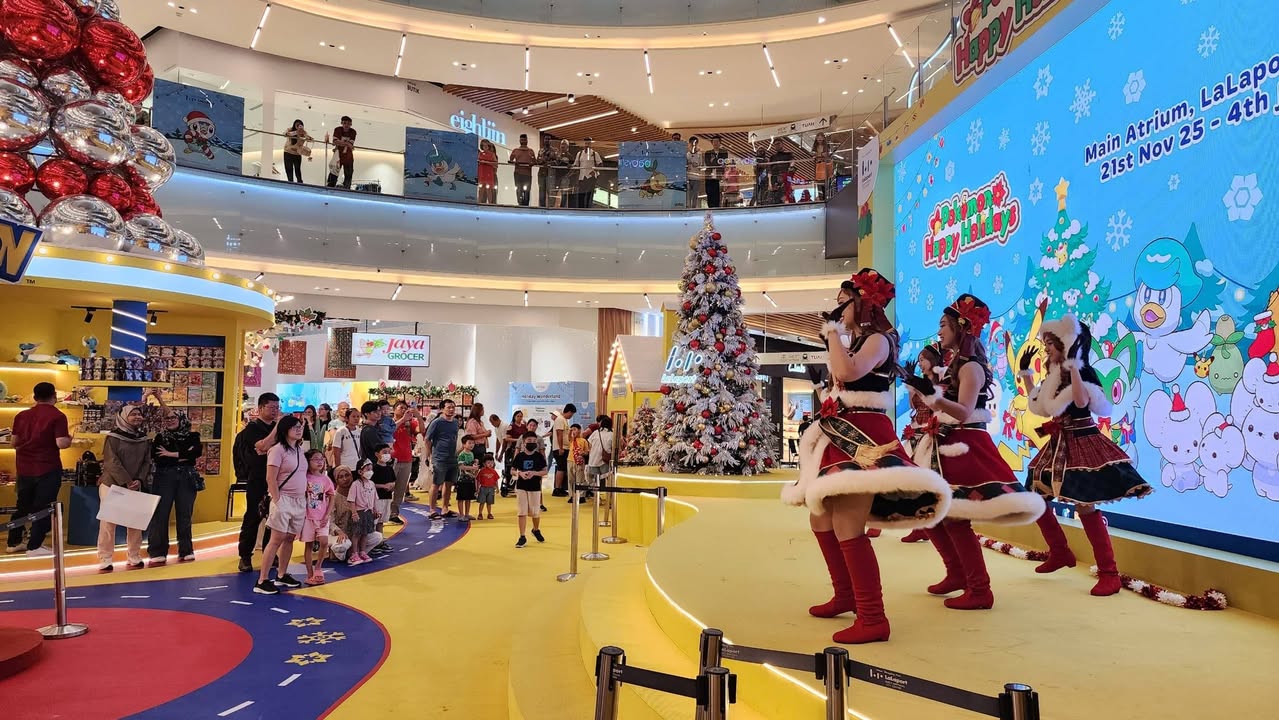 Pikachu in a unique Team ZA costume at LaLaport BBCC