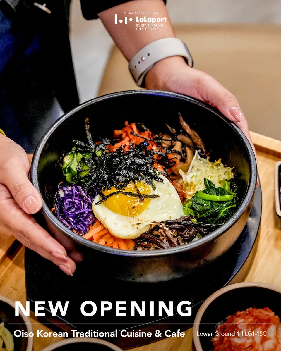 A vibrant bowl of fresh Bibimbap